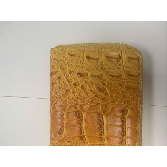 Croco Textured Vegan Leather Wallet - Picture 2 of 5